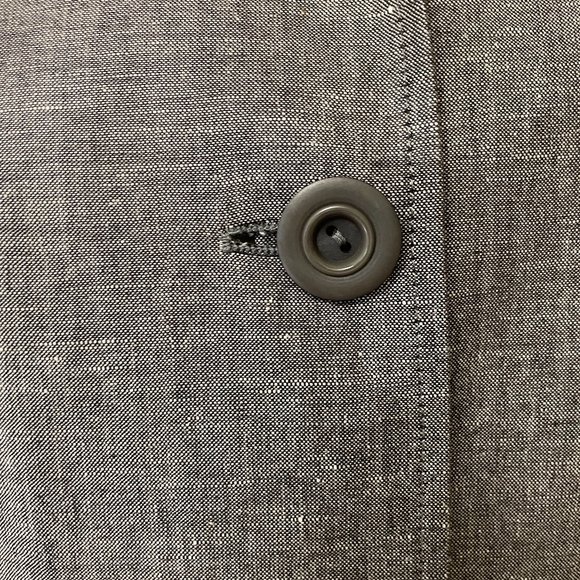 david n grey linen suit with jacket and mid-calf pants, size 12 - Picture 3 of 12